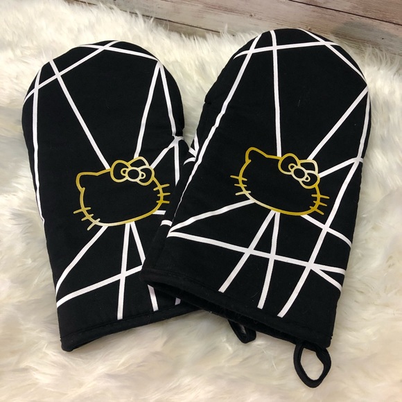 Hello Kitty Other - Hello Kitty Oven Mitts